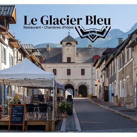 Auberge Le Glacier Bleu Mont-Dauphin Buitenkant foto