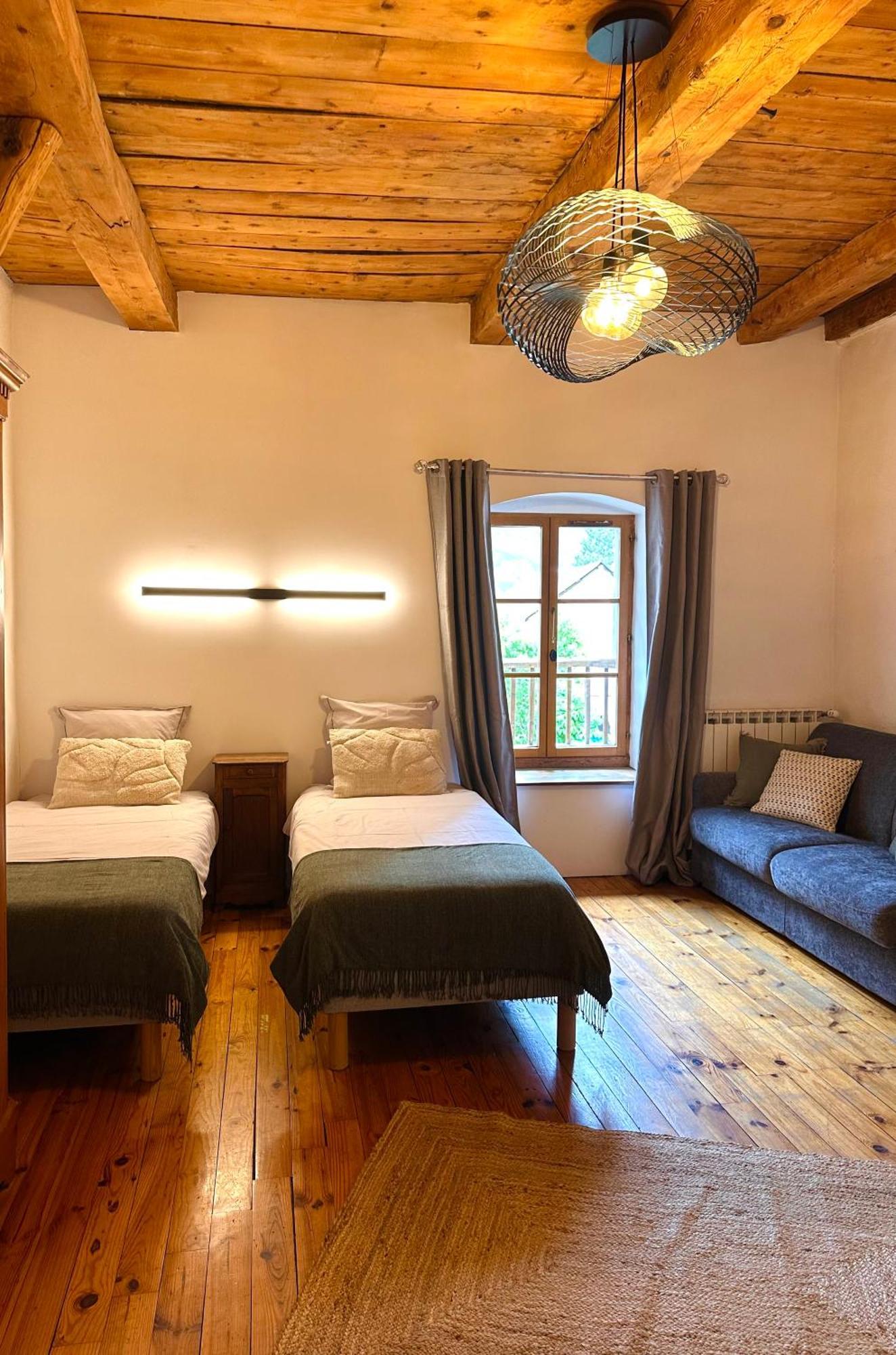 Auberge Le Glacier Bleu Mont-Dauphin Kamer foto
